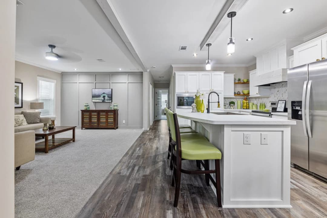 Pierce 28562a kitchen home features