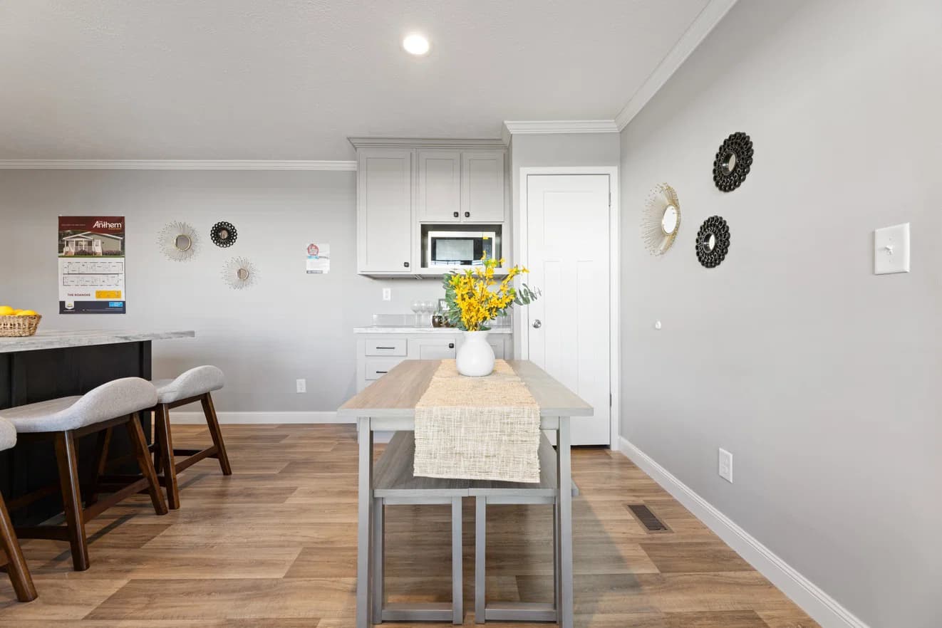 Roanoke duplex kitchen home features
