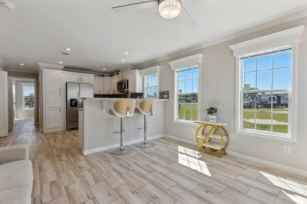 Bigbee interior home features