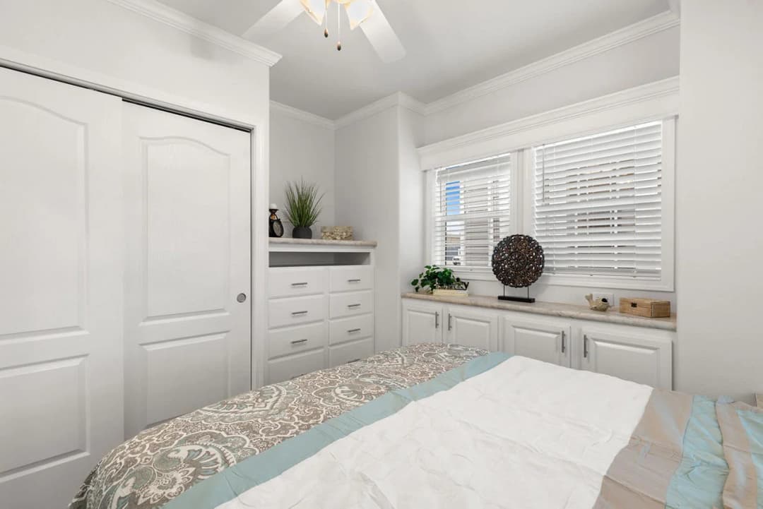 Palm bay 2622c bedroom home features