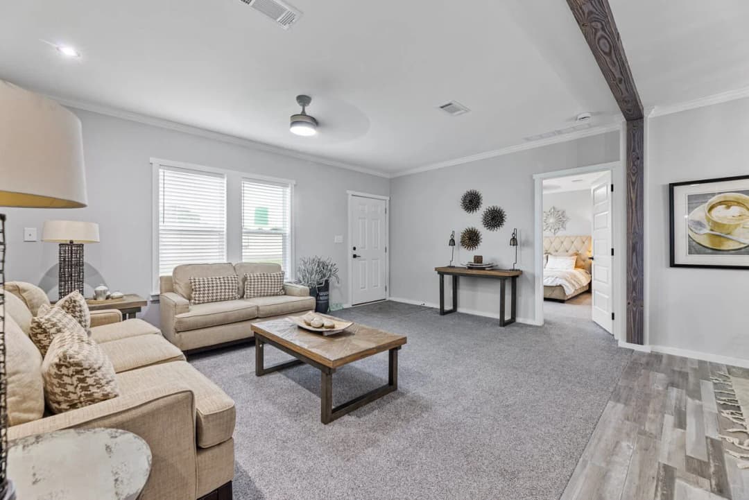 Paxton 28523a interior home features