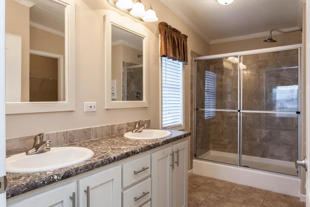 Mack bathroom home features