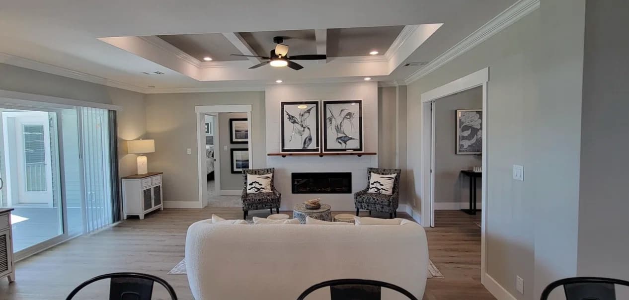 La belle vi 40643b interior home features