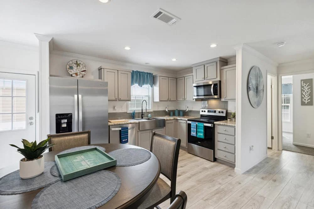 Amica interior home features