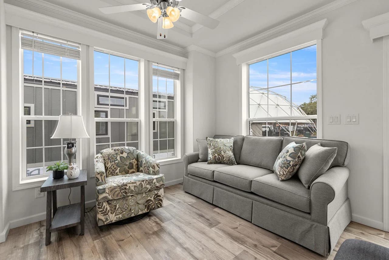 Palm bay 2622c interior home features