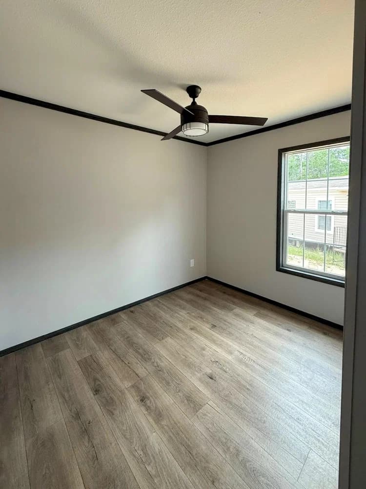 Dalby bedroom home features