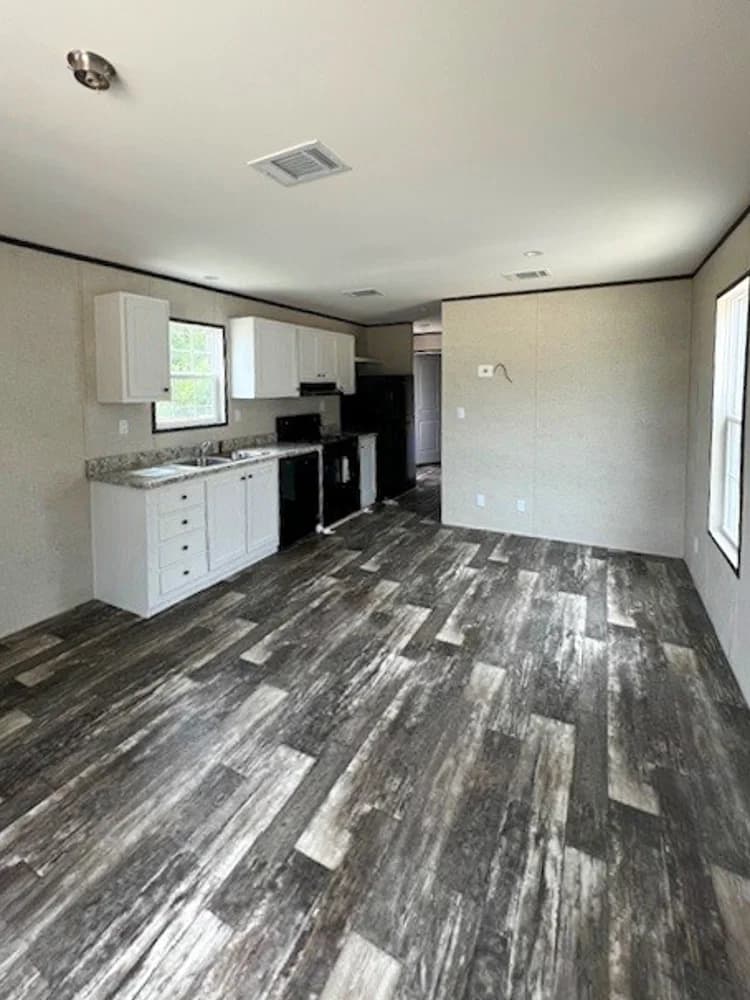 Thrifty interior home features