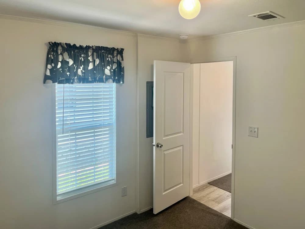 Lowery interior home features