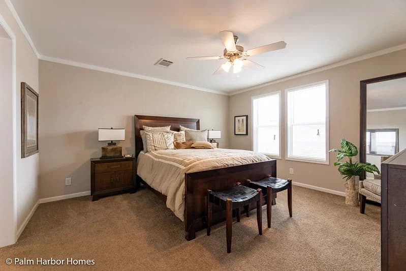 St. martin ii 30523b bedroom home features
