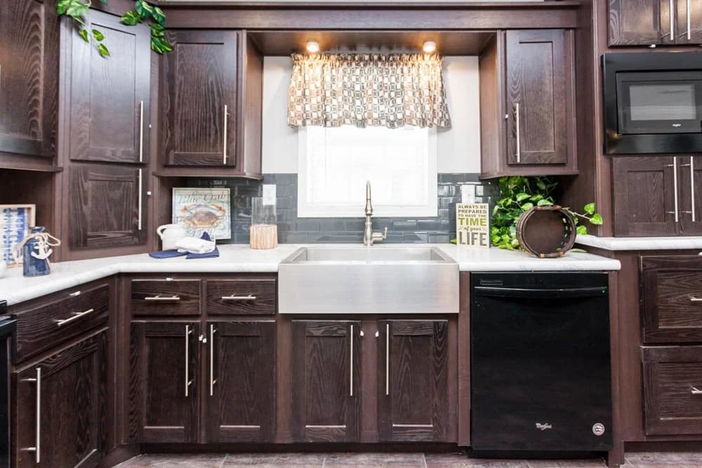 Larsen kitchen home features