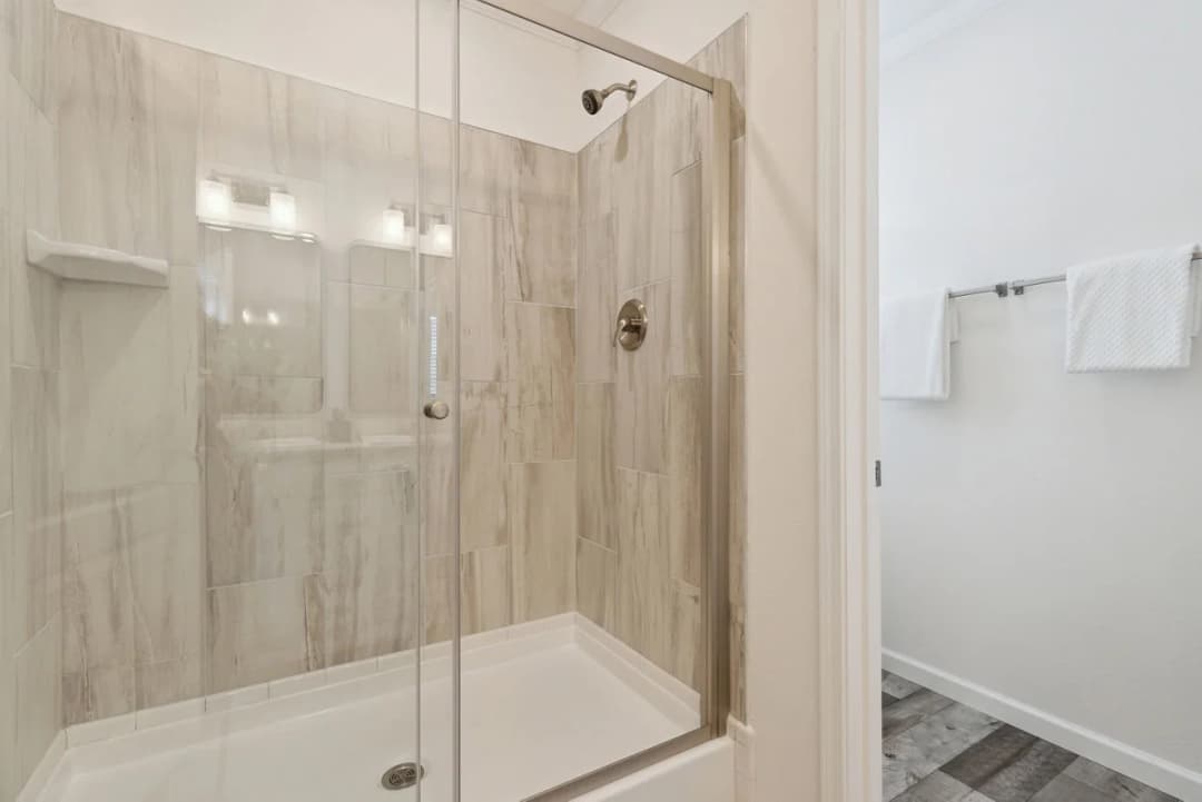 Silver springs 5029 bathroom home features