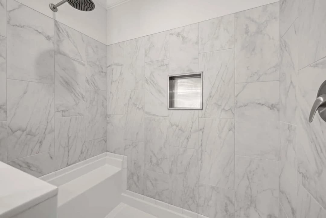 Silver springs 5355 bathroom home features
