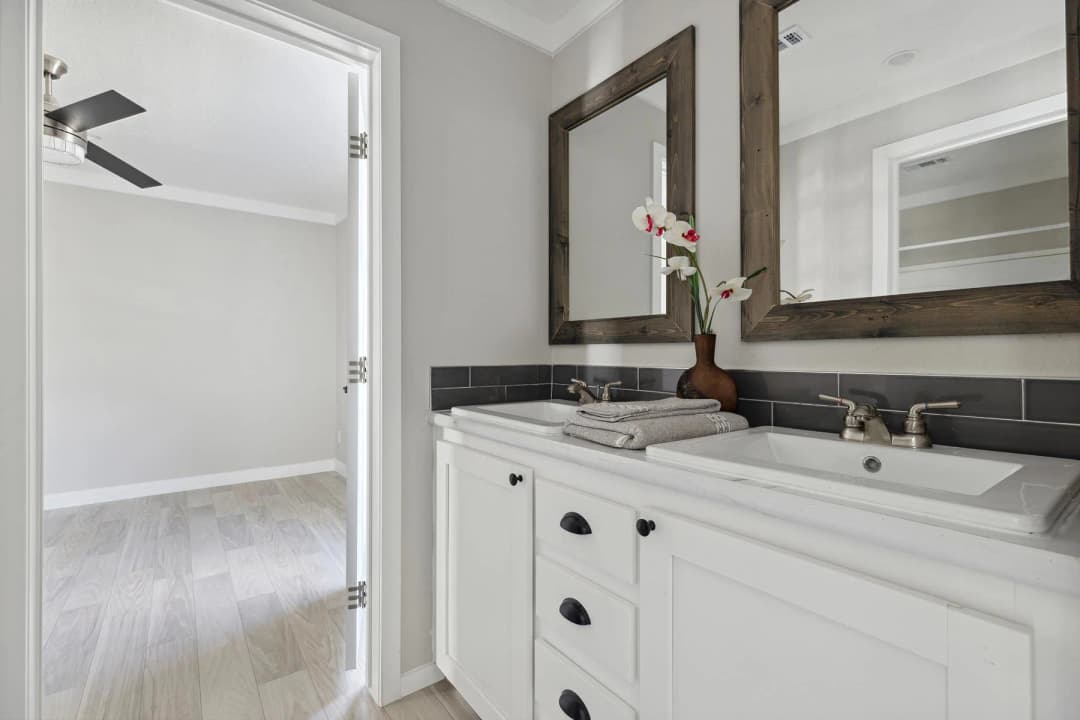 Liberty bathroom home features