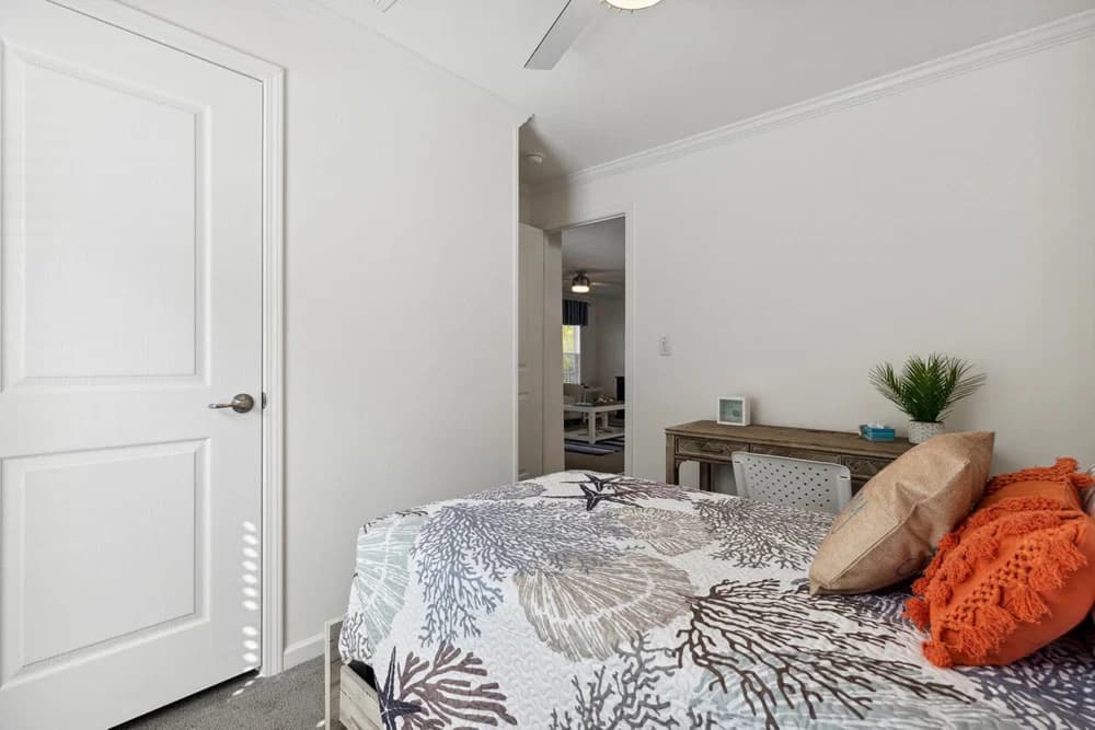 Amica bedroom home features