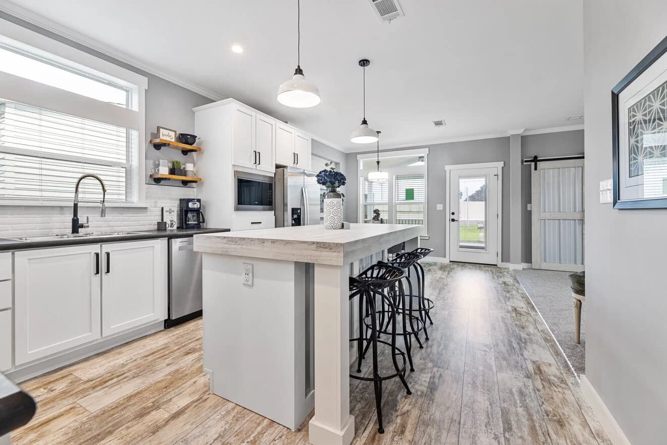 Cottage farmhouse 28522j kitchen home features