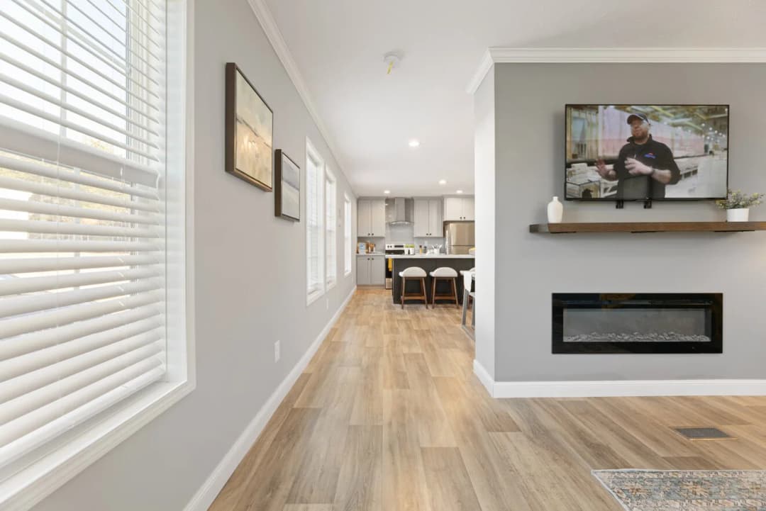 Roanoke duplex interior home features