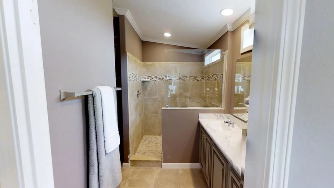 Silver springs 5354 bathroom home features