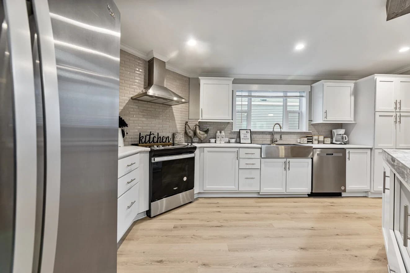 Kennedy ii 30603d kitchen home features