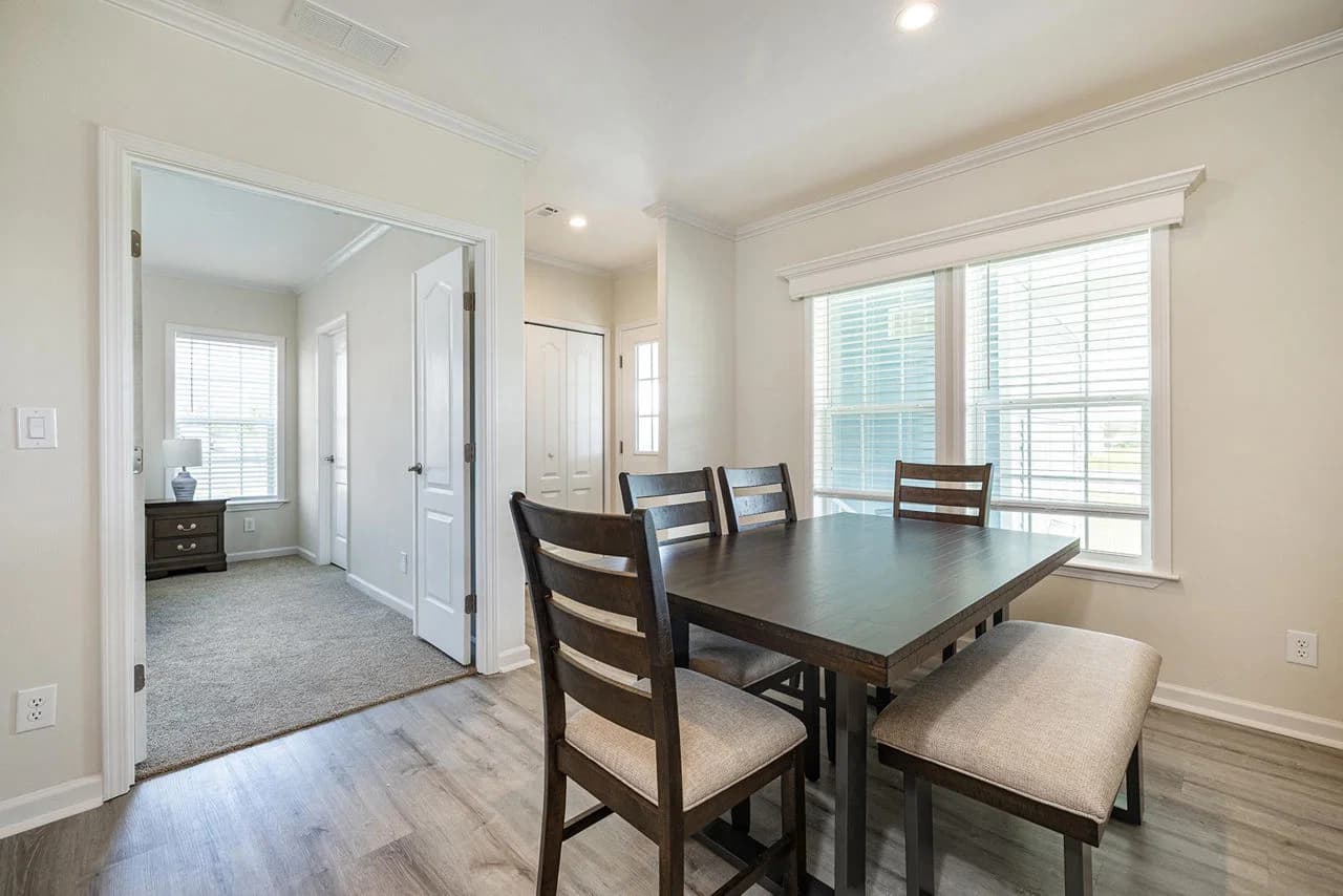 Silver springs 5006n interior home features