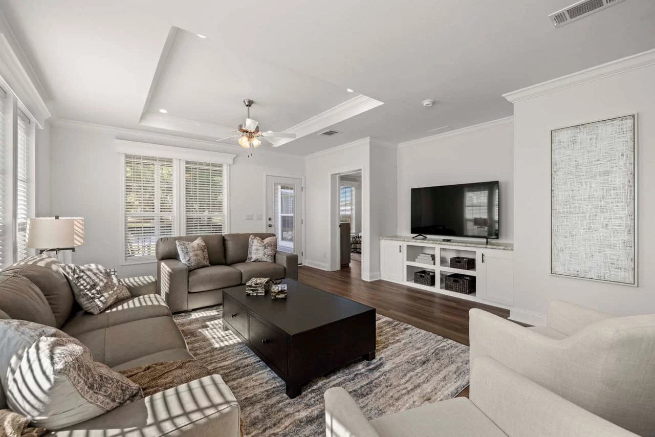 Silver springs 5320 interior home features