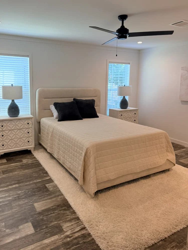 Eagar bedroom home features
