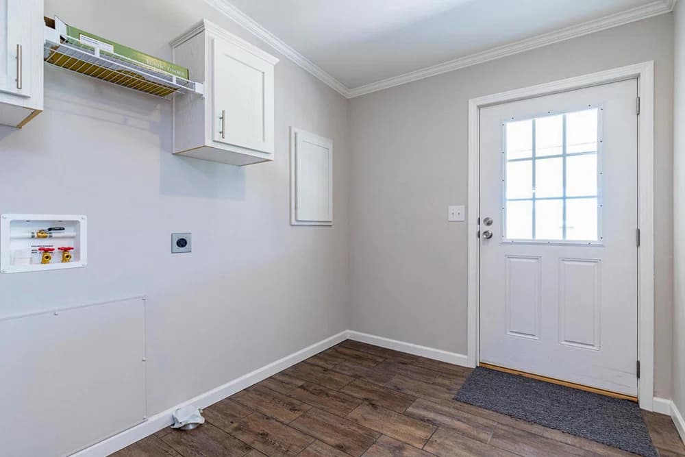 Yarbo interior home features