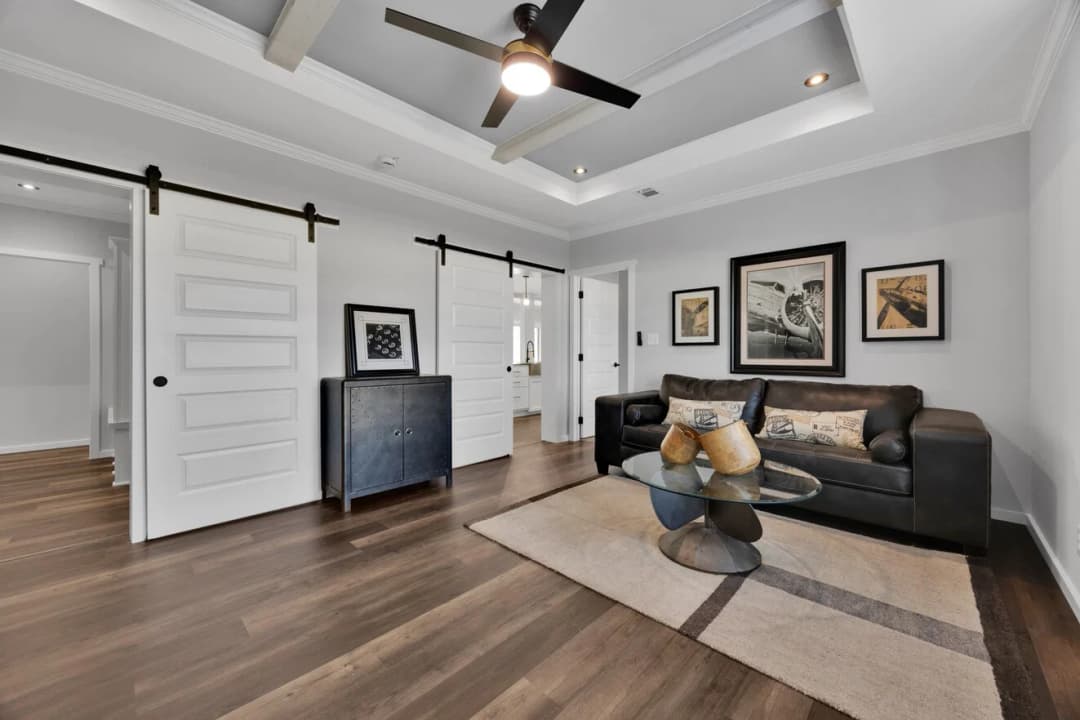 Draper 40764a interior home features