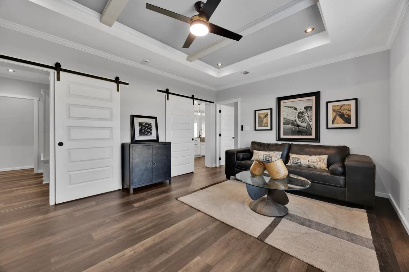 Draper 40764a interior home features