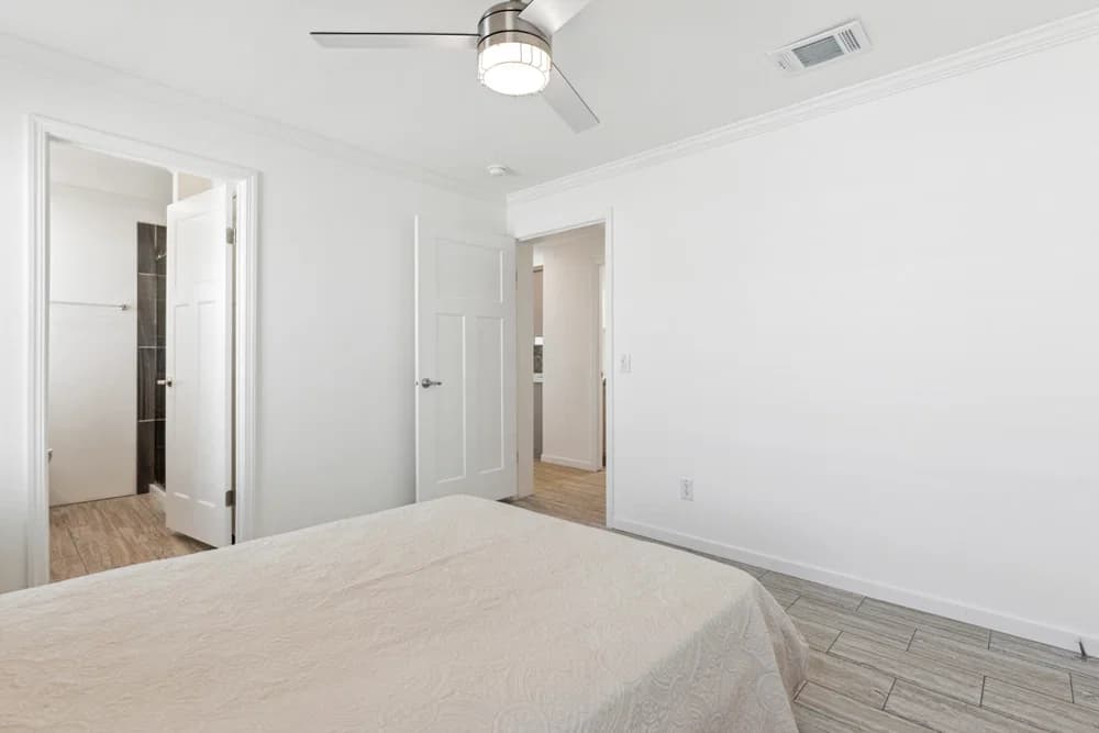 Mabson bedroom home features