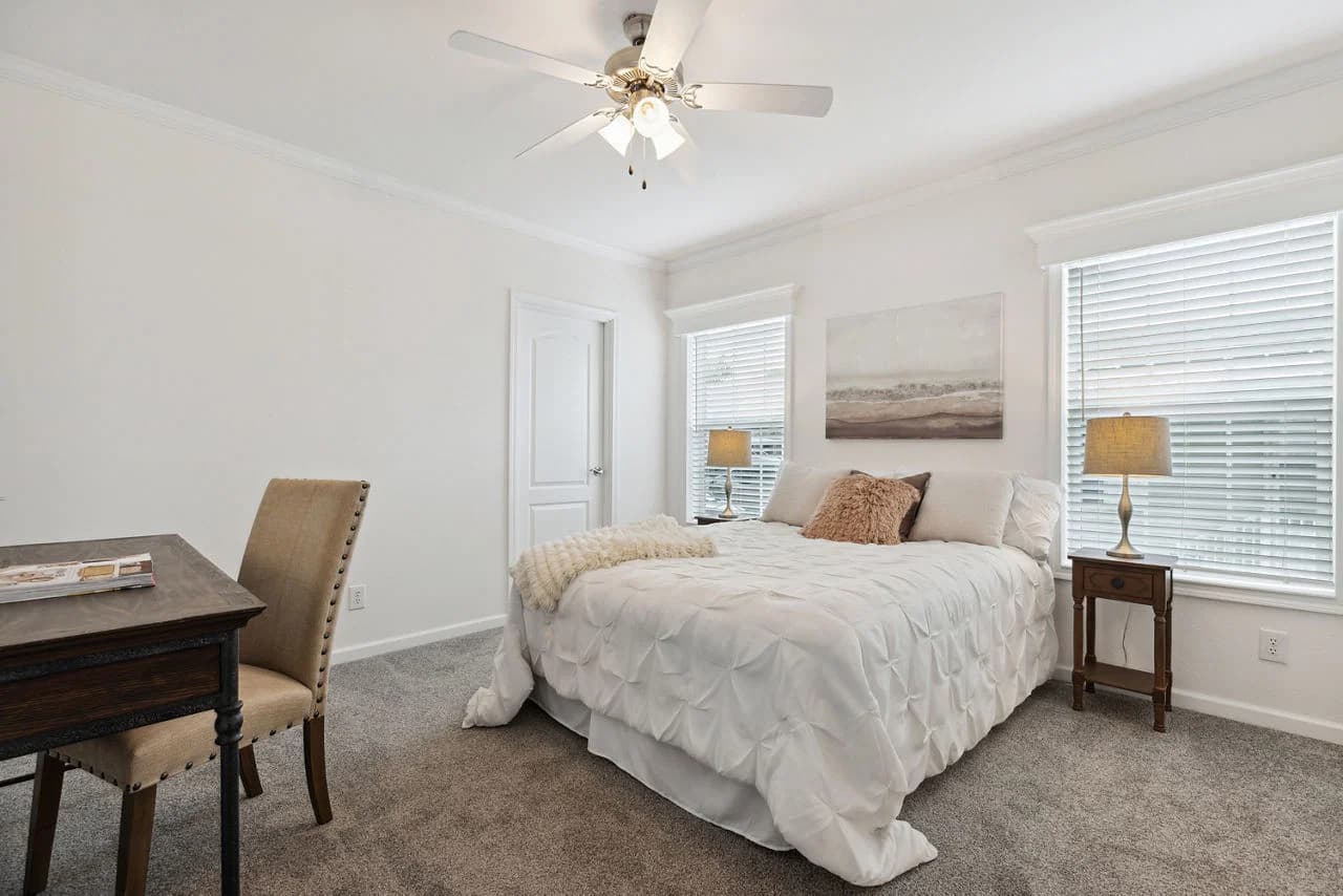 Silver springs 5029 bedroom home features