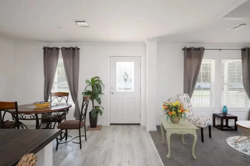 Rutherford interior home features
