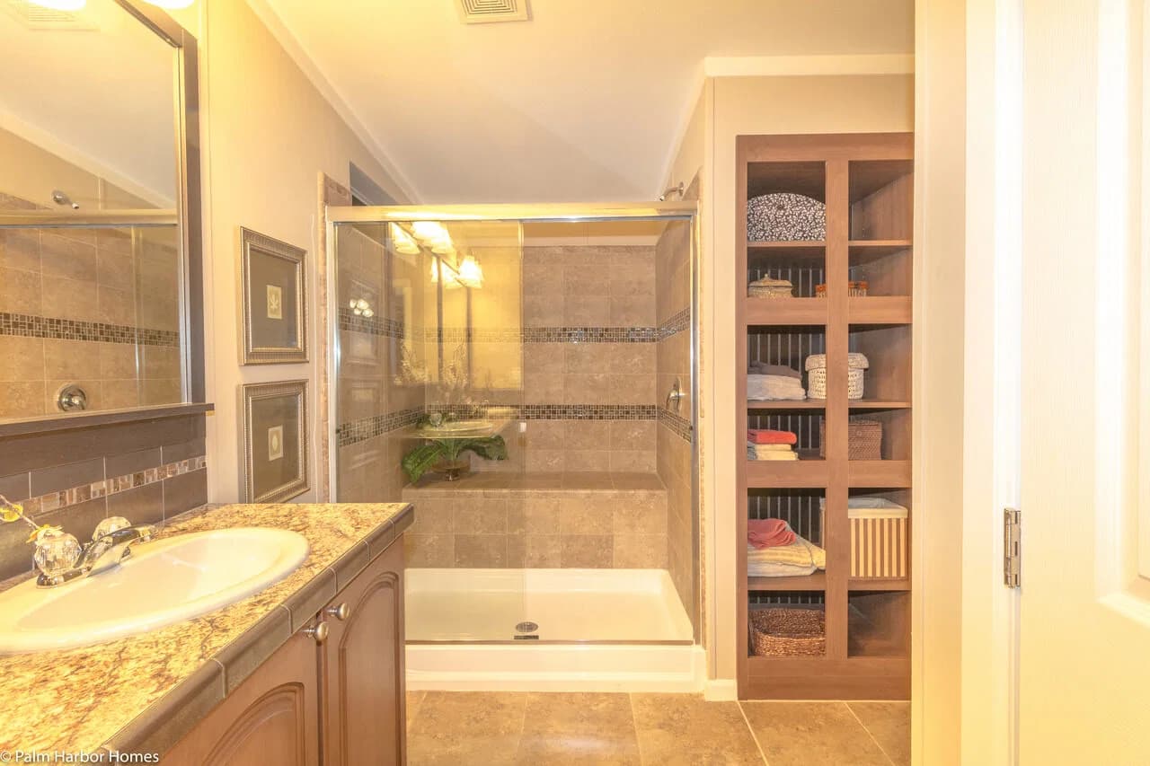 Pelican bay 30683a bathroom home features