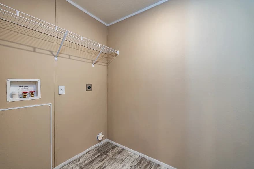 Miccosukee interior home features