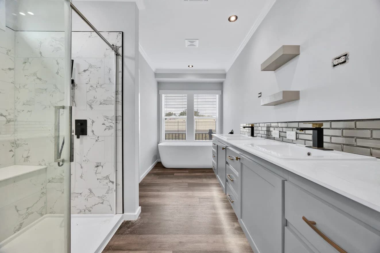 Elite bathroom home features