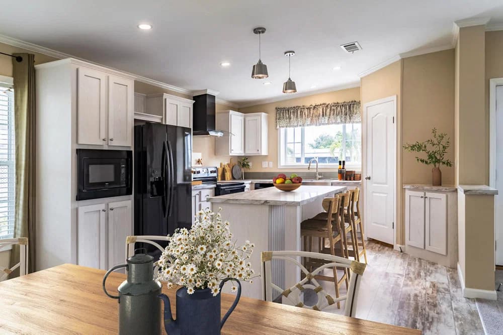 Natilus kitchen home features