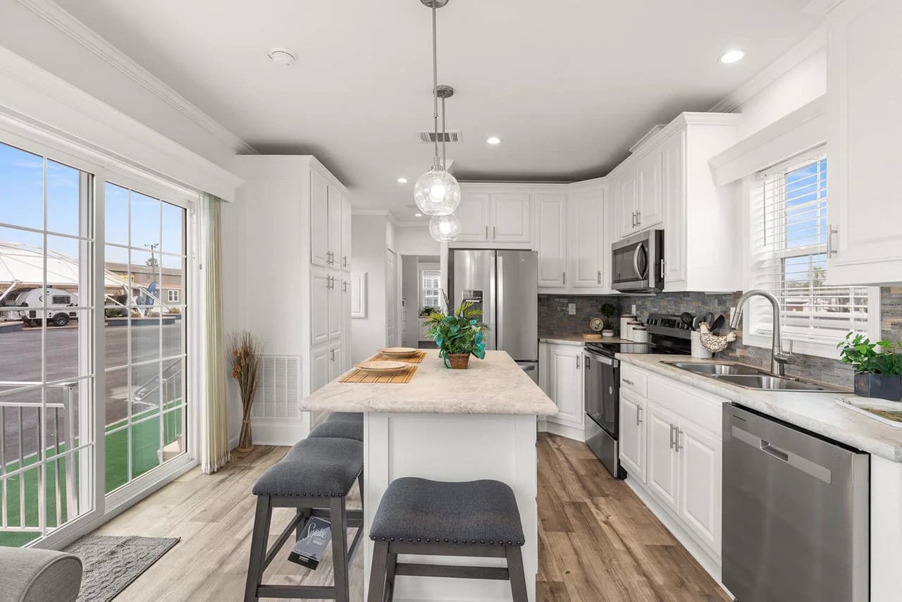 Palm bay 2622c kitchen home features