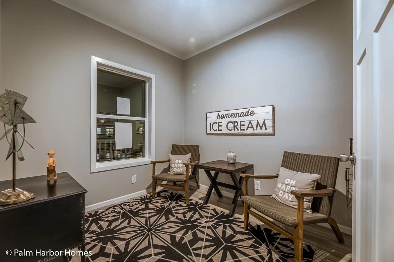 Levy 28482a interior home features