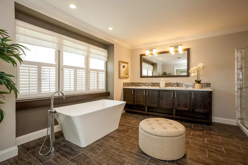 Galion bathroom home features