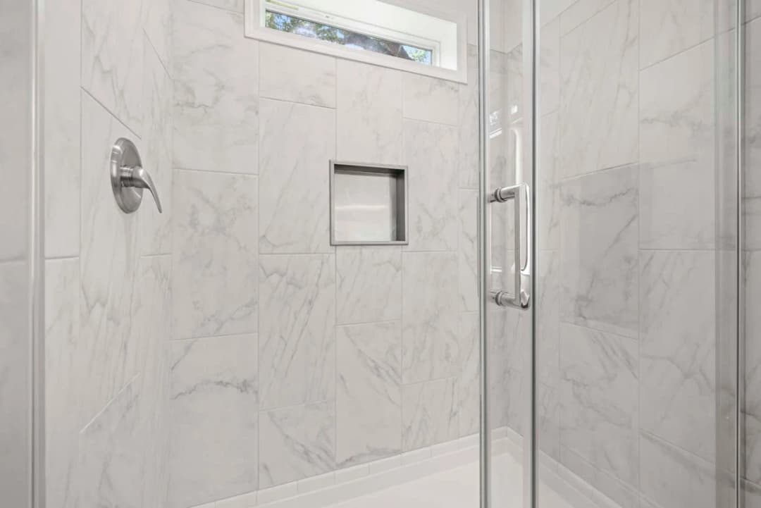 Silver springs 5046 bathroom home features