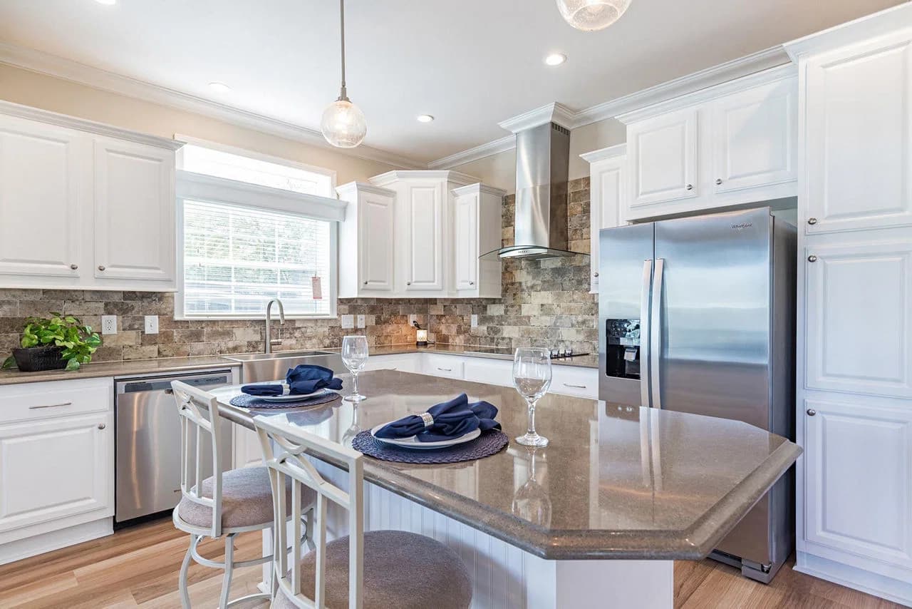 Silver springs 5035 kitchen home features