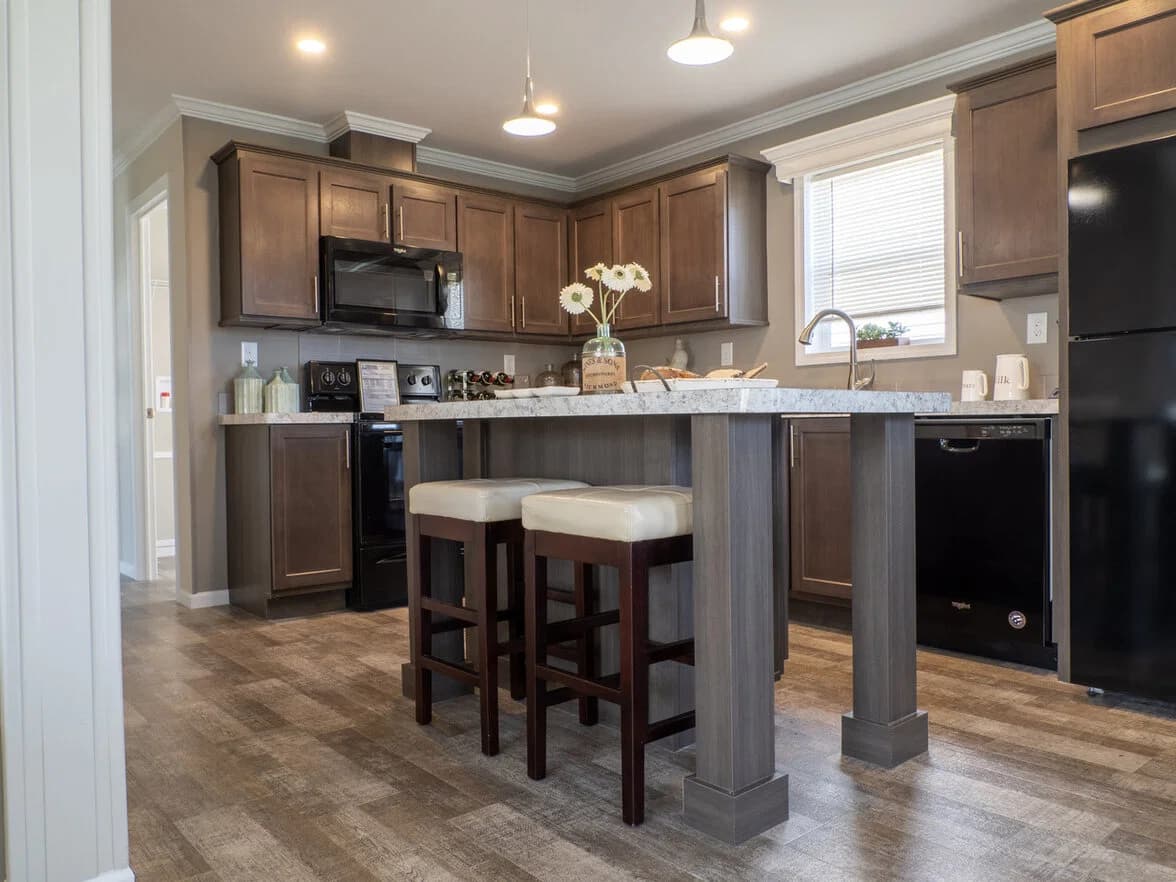 Avon park 24482e kitchen home features