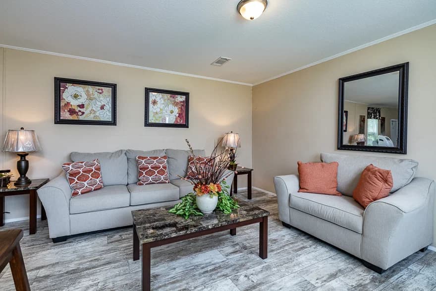 Miccosukee interior home features