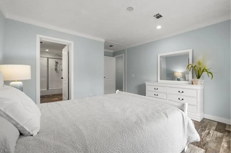 Champion community 2848441 bedroom home features