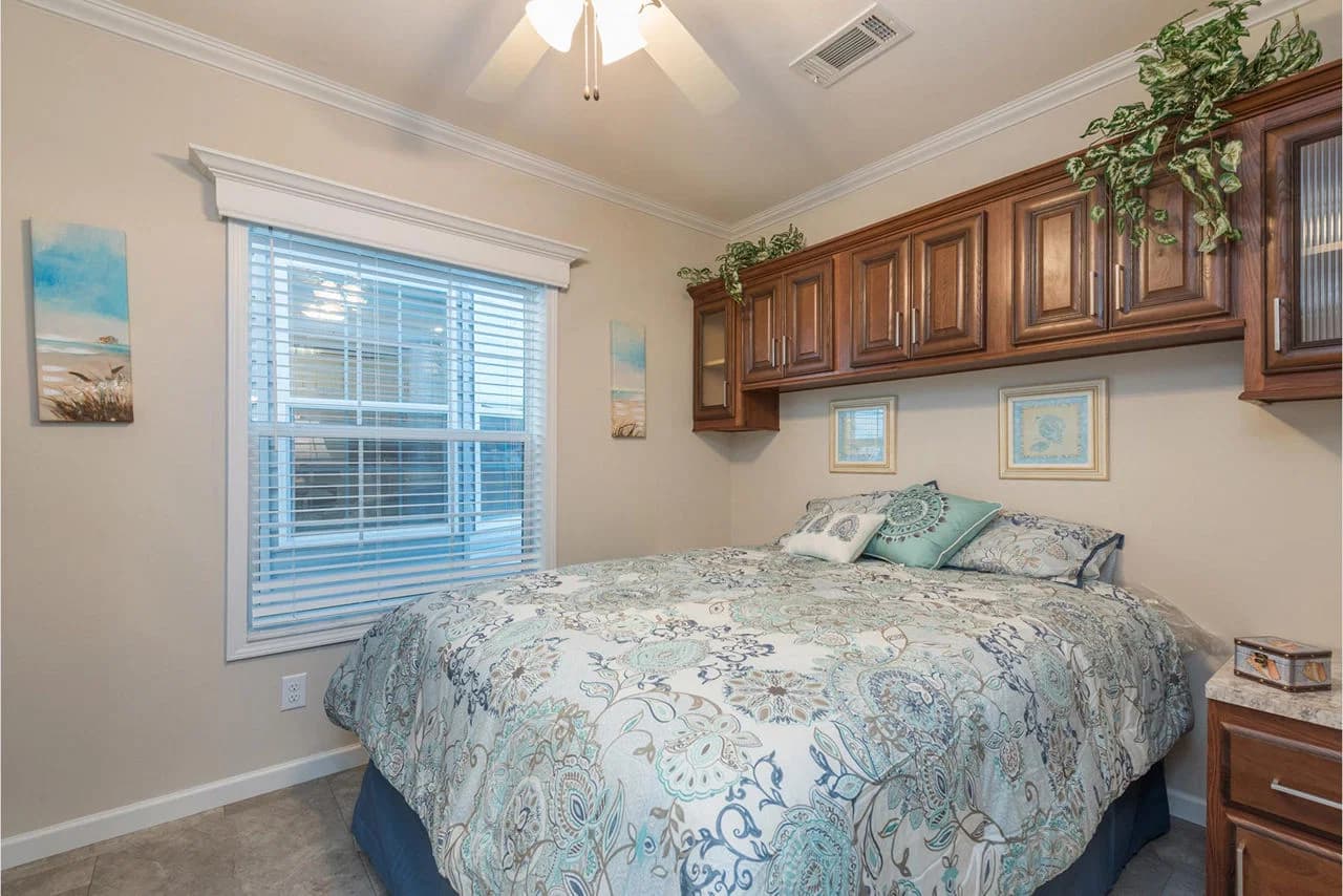 Palm bay 2621b bedroom home features