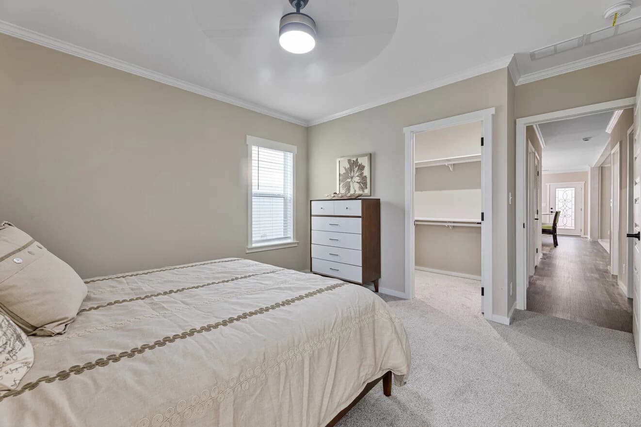 Pierce 28562a bedroom home features