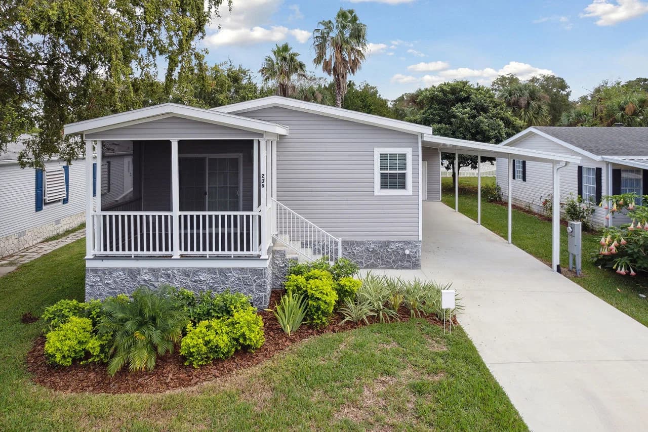 Silver springs 4893 exterior home features