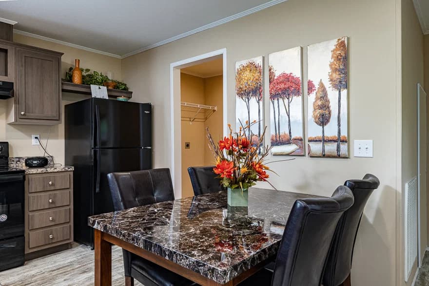 Miccosukee interior home features