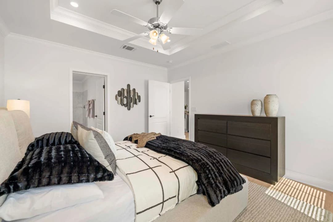 Silver springs 5355 bedroom home features