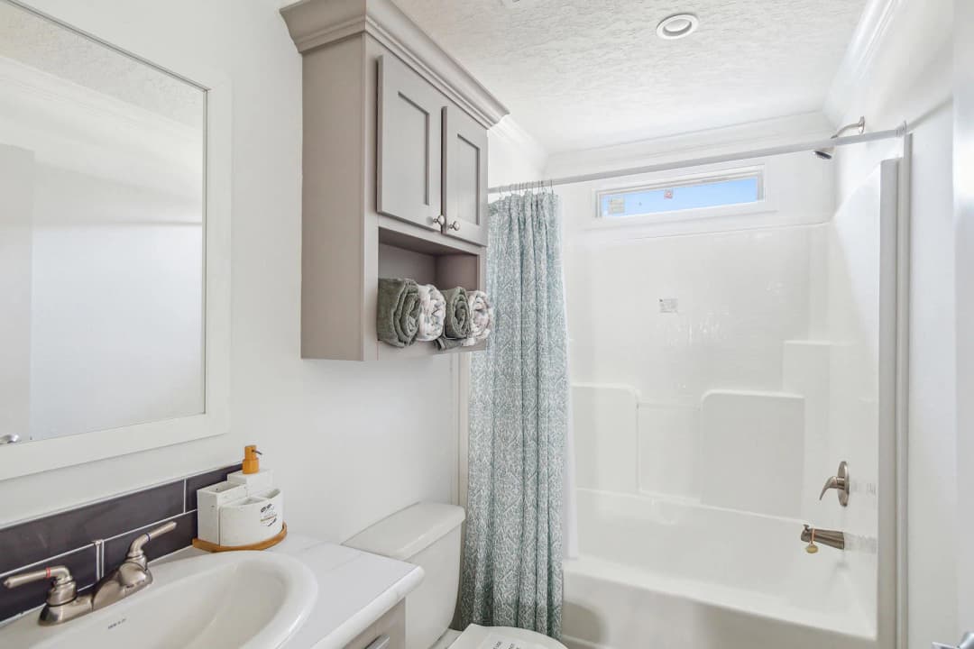 Freedom bathroom home features