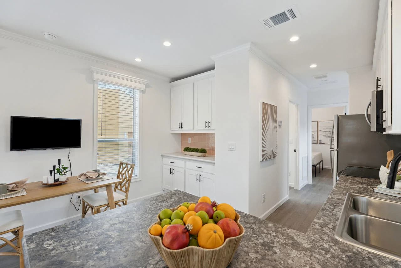 Calloway 239 interior home features